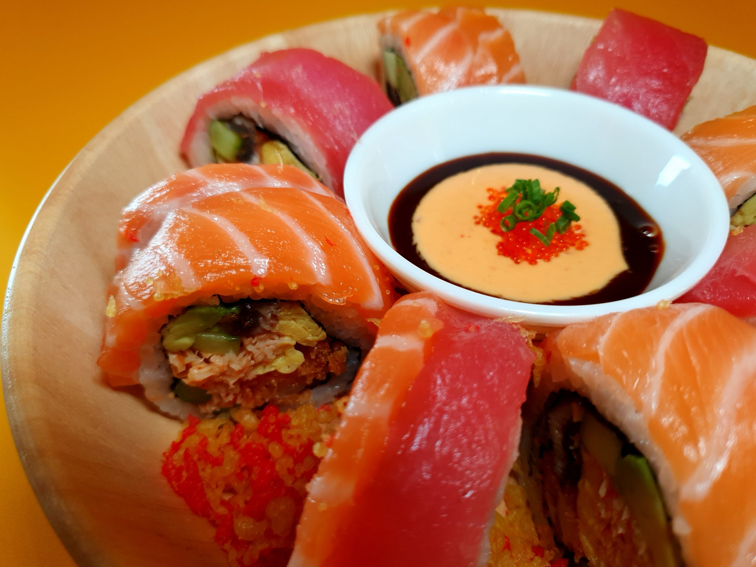 เชฟซูชิ, เชฟครัวร้อน, บริกร