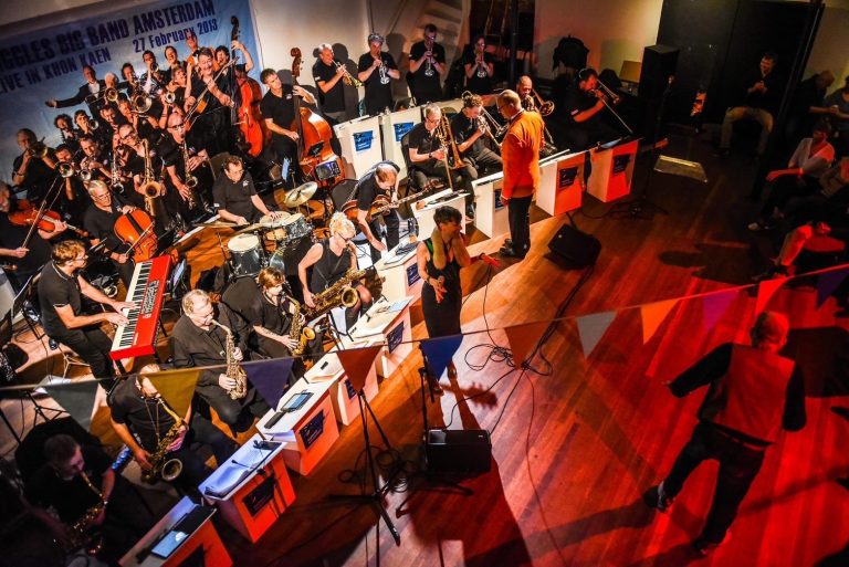 F6343709-5846-40F8-B83D-C265F83F0E7A