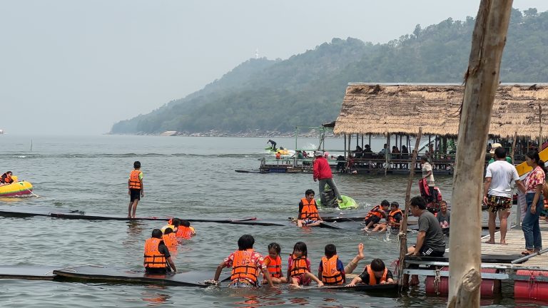 87068C9F-C875-49B3-93F9-8B4E35DE3B6D