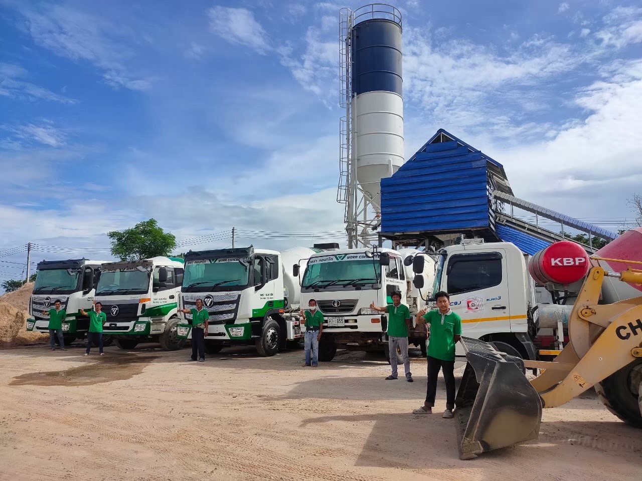 พนักงาน QC ประจำแพล้นท์ปูน