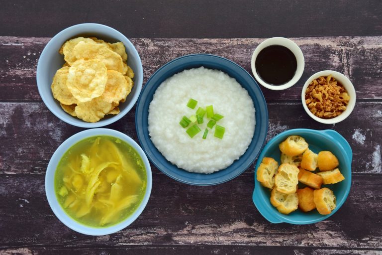 Bubur ayam, Indonesian rice porridge with chicken broth, cracker, fried onion and soy sauce