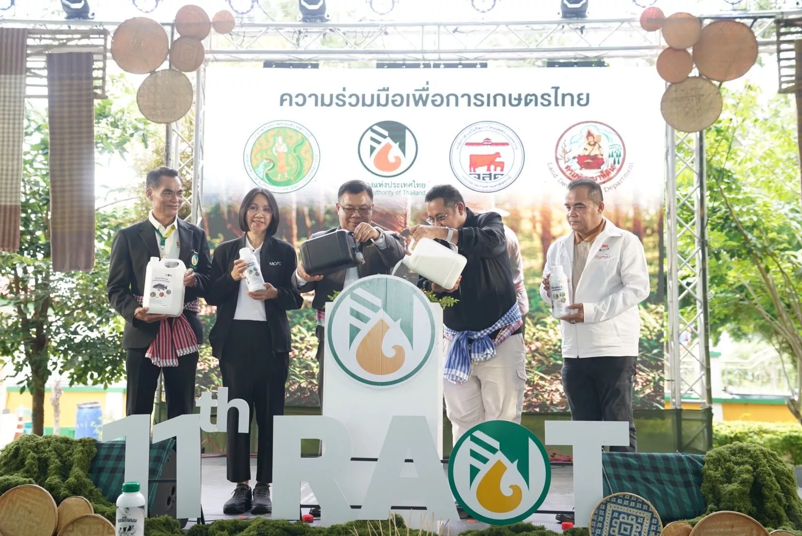 กยท. เปิดแปลงสาธิตน้ำหมักกรดอะมิโนนมแห่งแรกอีสานที่ขอนแก่น เล็งขยาย 33 แห่งใน 10 จังหวัด