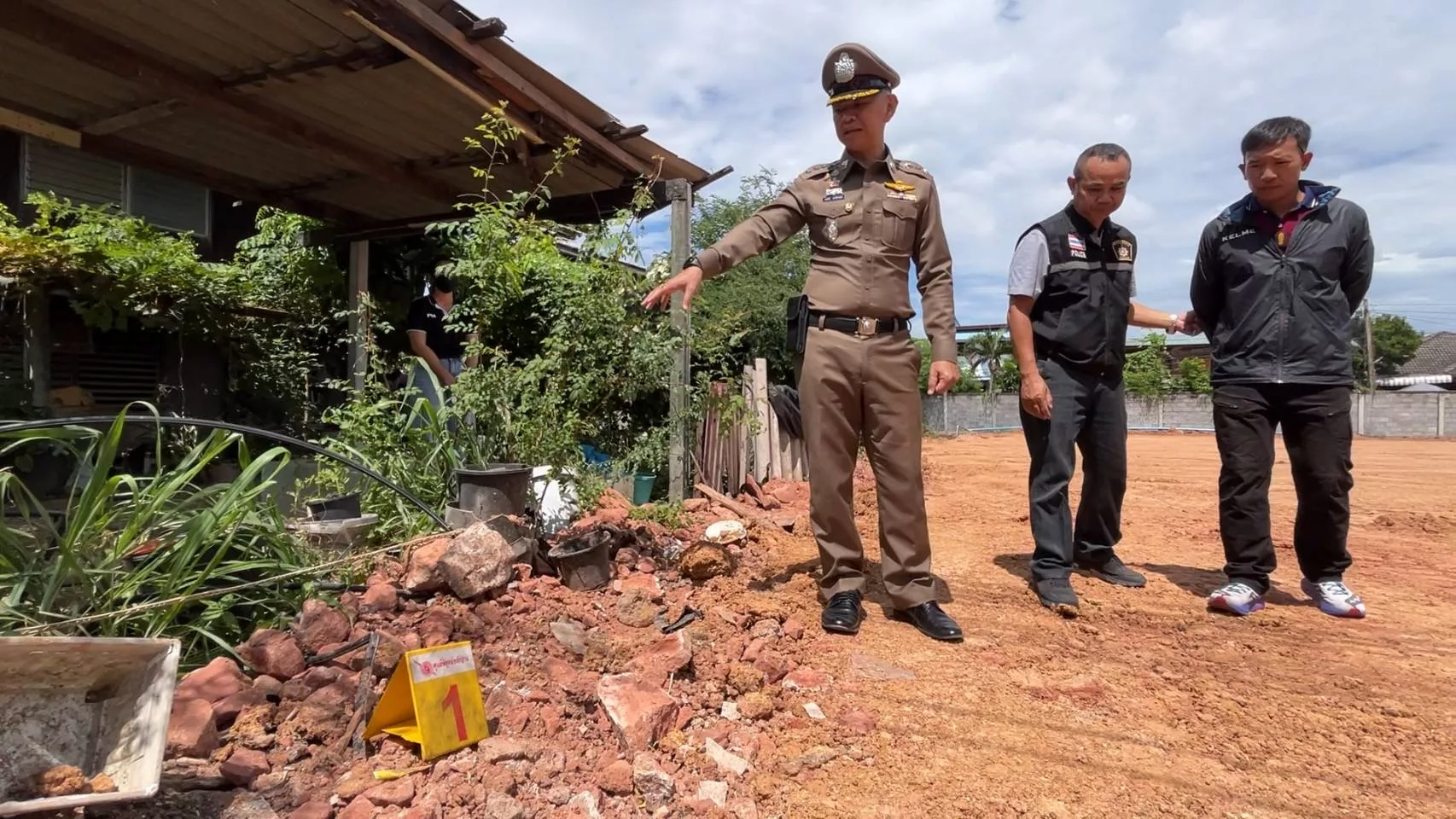 พบยาบ้า 30 ถุงใต้ดินพื้นที่ก่อสร้างบ้านพักเรือนจำขอนแก่น ตำรวจตั้ง 2 สมมติฐานเร่งพิสูจน์ที่มา